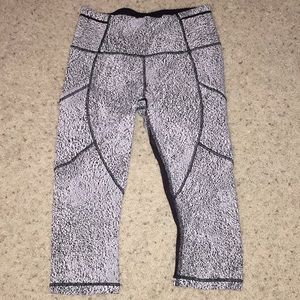 Lululemon crop static leggings